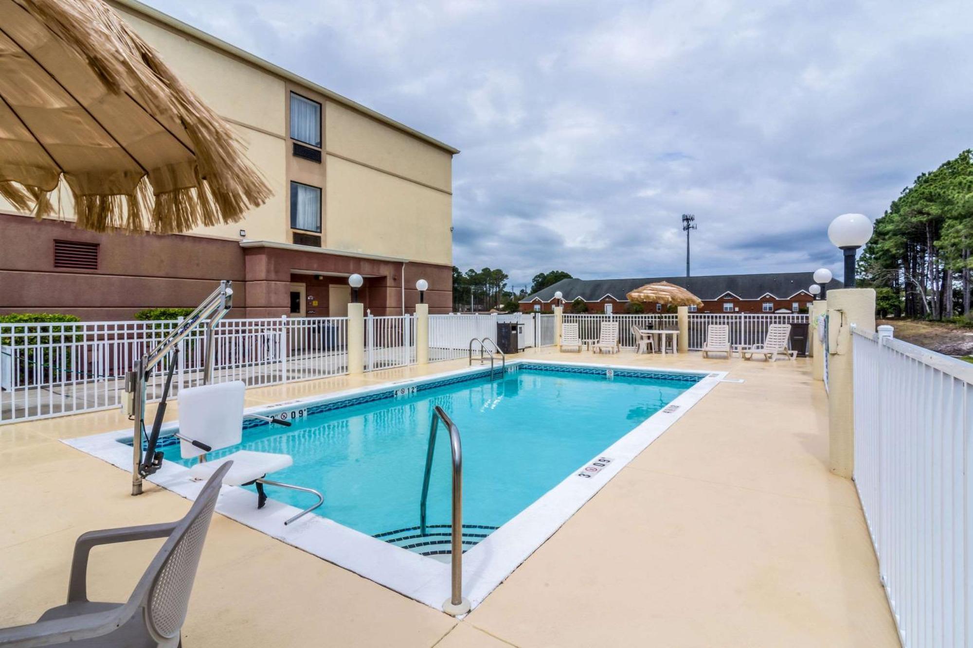 Comfort Inn & Suites Panama City North Exteriér fotografie